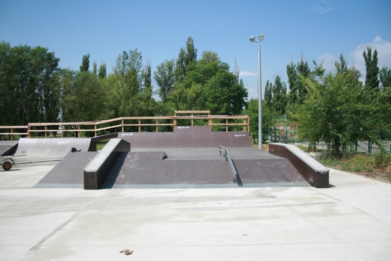 Открытие первого в Ростовской области скейт-парка в г.Аксае.