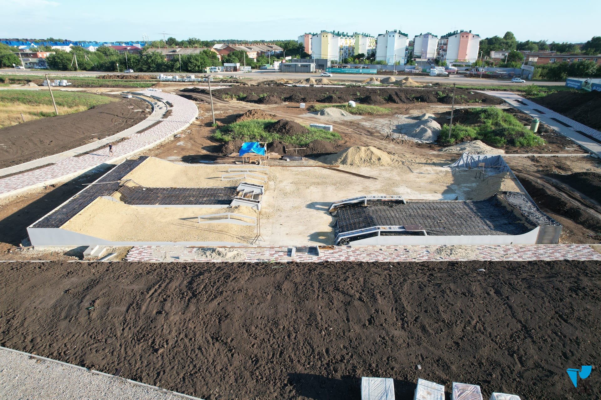 Компания SKpark приступила к строительству бетонного скейтпарка в Краснодаре